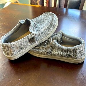 HeyDudes shoes- Wally B Sox grey Mens size 10